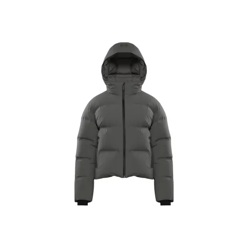 ARITZIA The Super Puff2OTM Shorty   printedstopTM Down Jacket Women's Coal Grey/Coal Gray