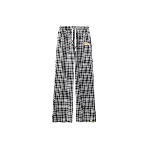 B.Duck Casual Smiley Women's