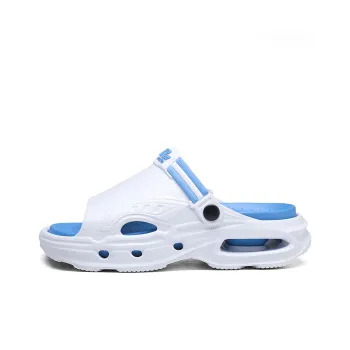 Budding Bear Beach Sandals Men's