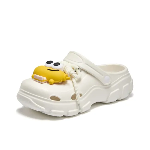 La Chapelle Clogs Women's Beige