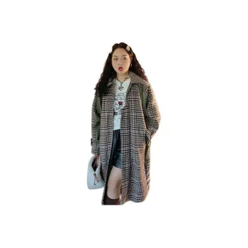 RODERIC WONG Coat Women's Green