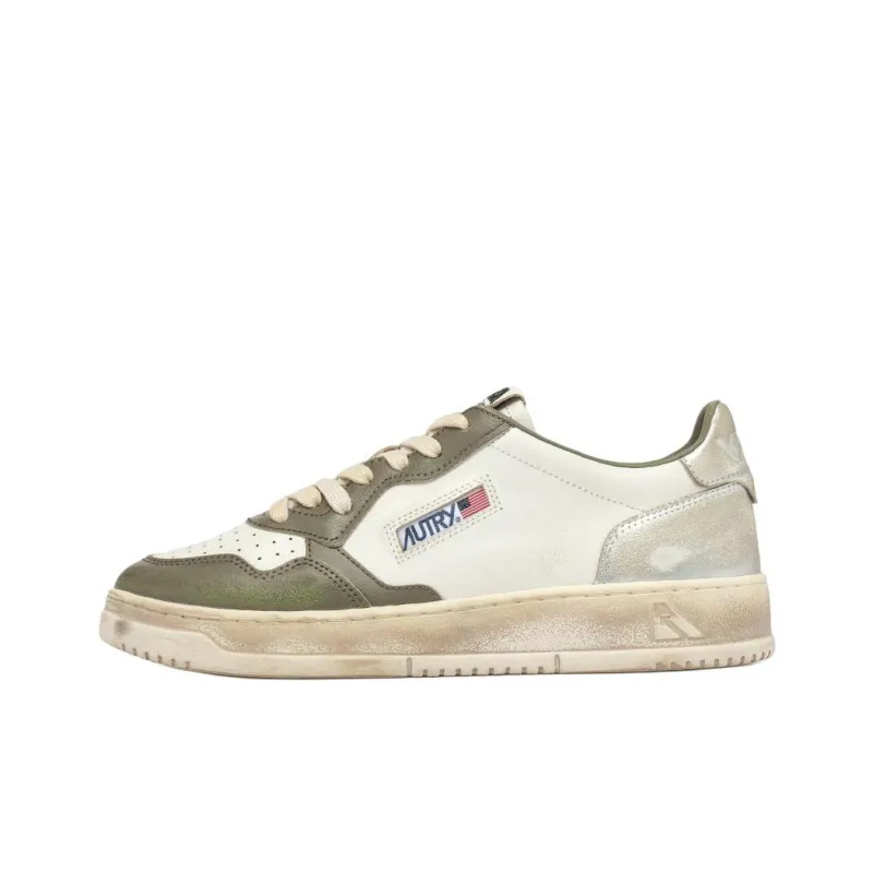 AUTRY Medalist Super Vintage Low Top Skateboard Shoes Women's White Green-0