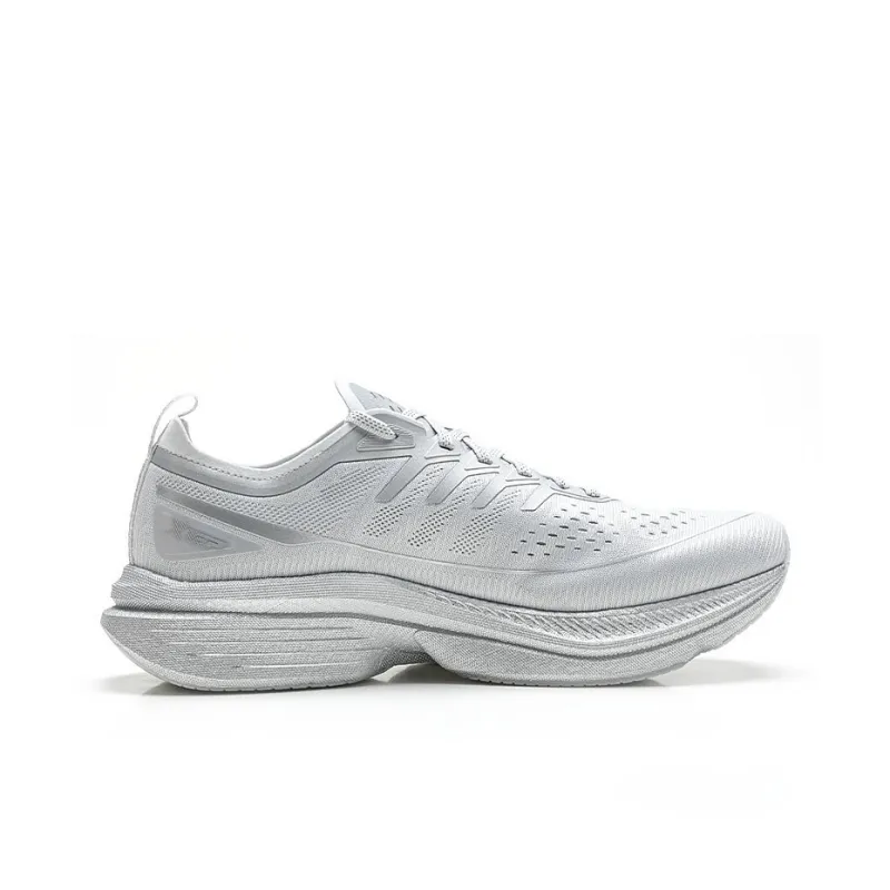 XTEP One Piece Molding 3 Running Shoes Men Low Top-1