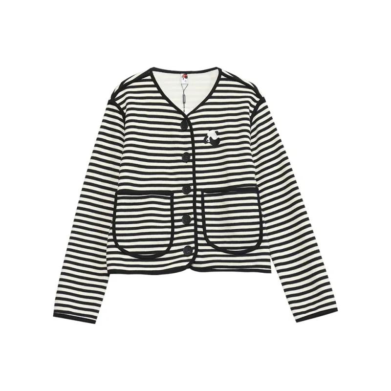 MUGUOGUOMU Cropped Coats Women's Black White-0