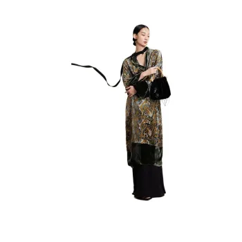 Read Twelve Coats Women's Golden Scale Moss