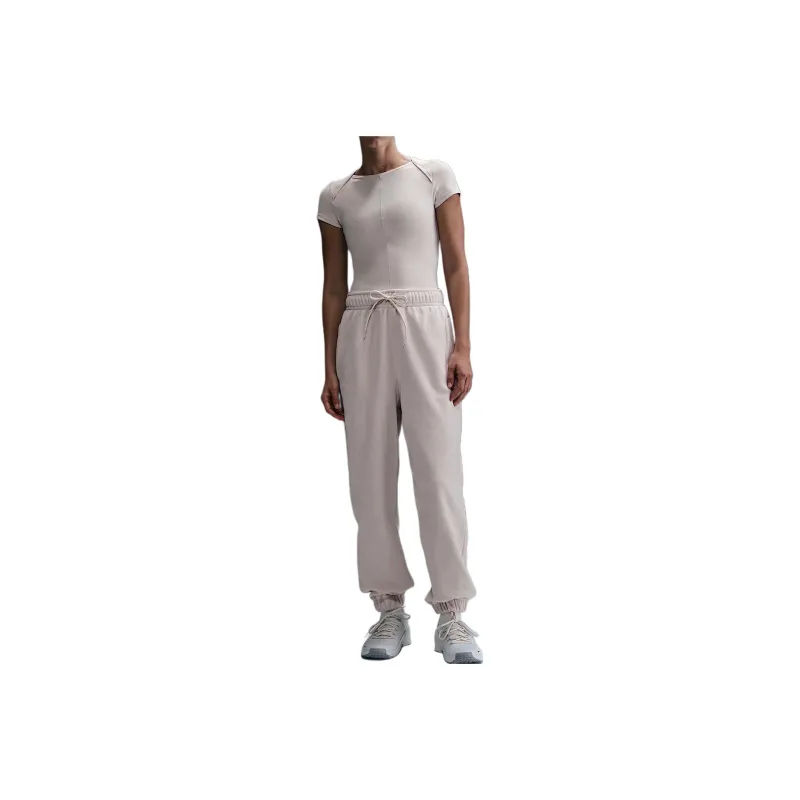 Nike Therma FIT One Women's Loose Fleece Pants-0