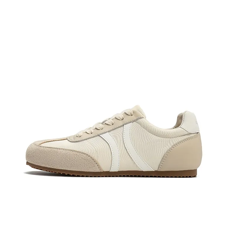VCA Low Top Casual Shoes Women's-10