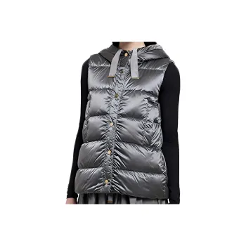 MaxMara Buttoned Drawstring Gilet