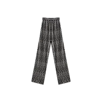 A head of Agua Casual Pants Women's Gray