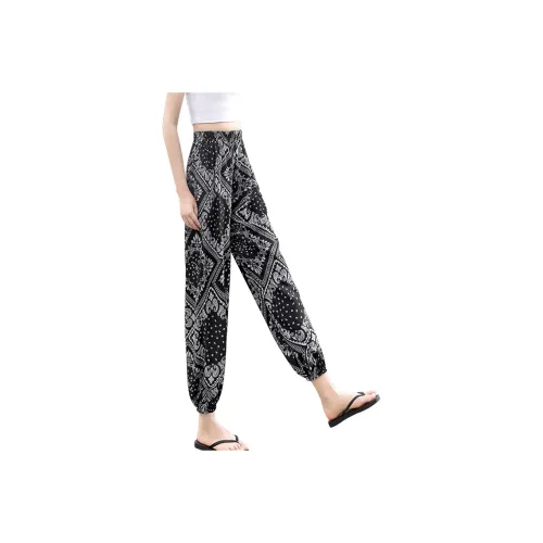 Cypress House Casual Pants Women's Black With White Floral