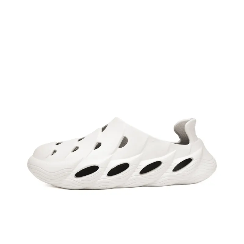 Colorful Creations Clogs Men's Box-36
