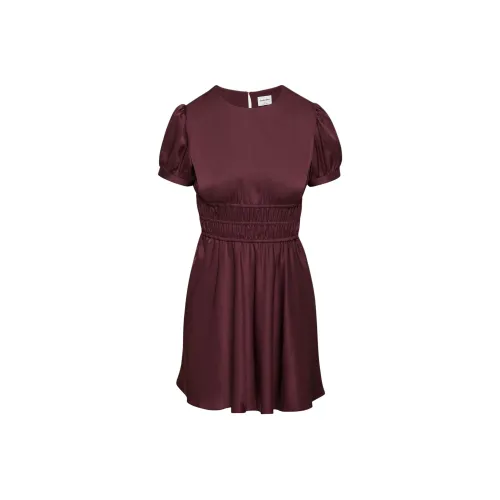 ARITZIA FW24 Sunday Best Anderson Satin Dress Short-Sleeved Dresses Women's Sumac Burgundy