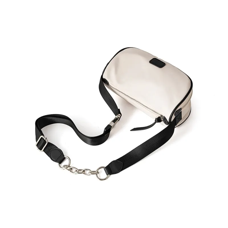 Vigno Oxford One Shoulder Small Square Bag Women's Black/Ecru-3