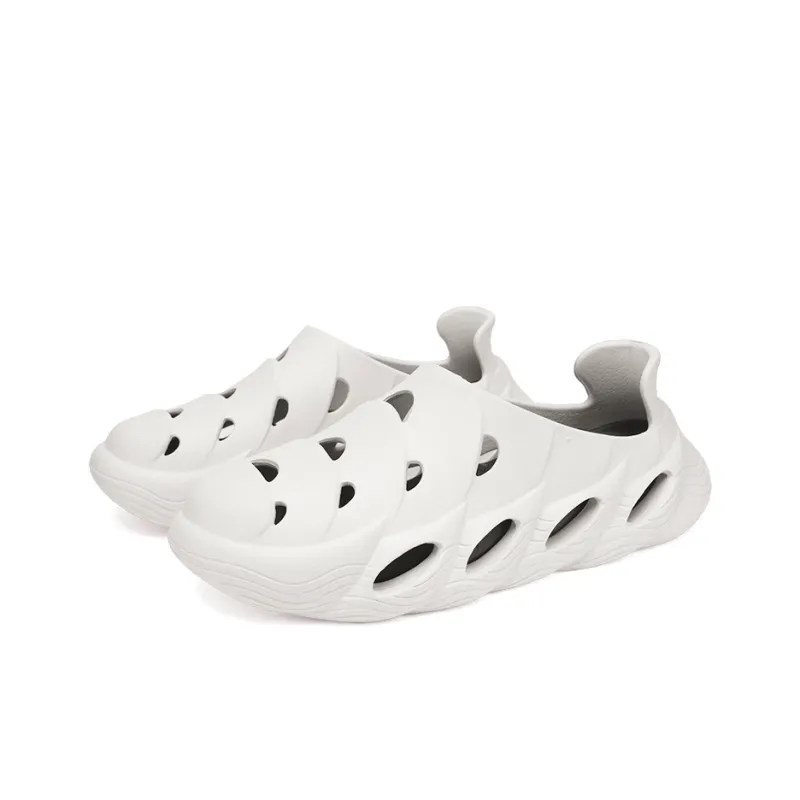 Colorful Creations Clogs Men's Box-38