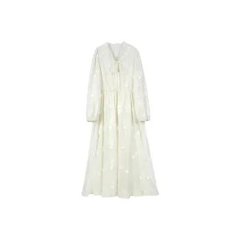 Pumpkin Valley Long-Sleeved Dresses Women's Pear Roll Bubble White