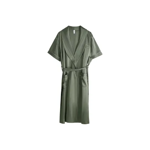 Qin Jing Men Bath Robes