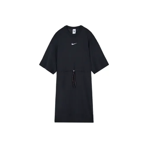 Nike Short Sleeved Dresses Women's Black