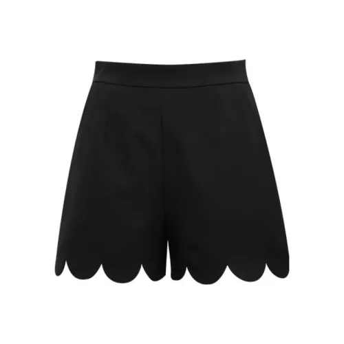 Little pull Casual Shorts Women's Black