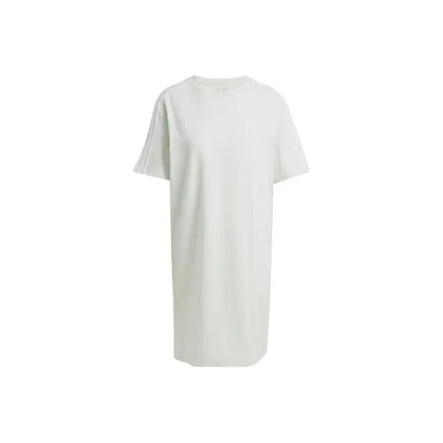 Adidas SportswearESSENTIALS 3-STRIPES SINGLE JERSEY BOYFRIEND TEE DRESS Short-Sleeved Dresses Women's Linen Green
