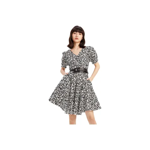 Hopeshow Short Sleeved Dress Women's nera With Floral