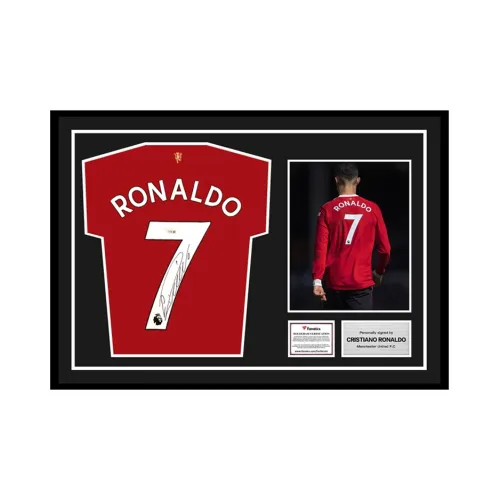 Three For Manchester United Team Jersey Deluxe Mounting, Outer Frame Approx. 70x105cm