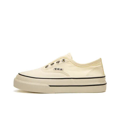 STAE Anti Slip Wear Resistant Low Top Canvas Shoes Women's