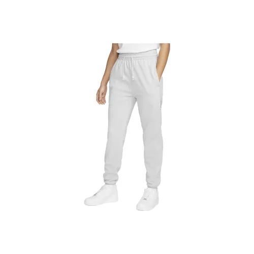 Nike Dri-FIT Swoosh Fly Standard Issue Women's Basketball Pants