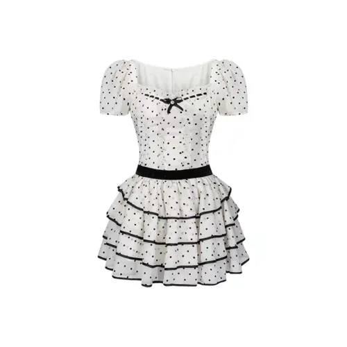 PAIN OR PLEASURE Short Sleeved Dresses Women's White