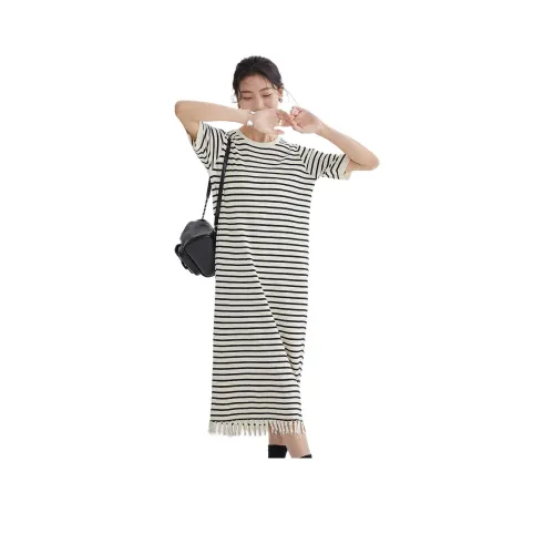 Coredorm Short-Sleeved Dresses Women's Black White