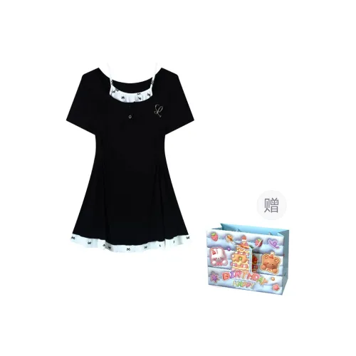 QUIET ANGEL Short Sleeved Dress Women's Image Color