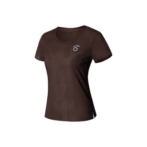 Macondo Drop Shoulder Sleeve T Shirt Women's Coffee Foam