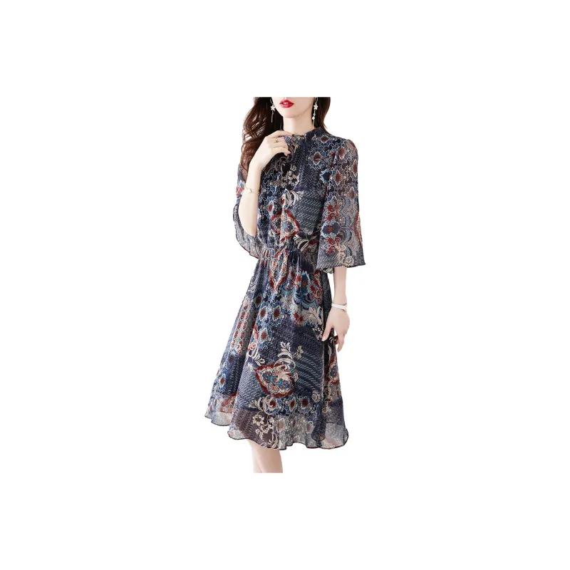Still Quiet Short Sleeved Dresses Women's Blue-0