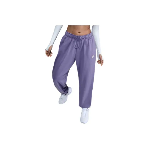 Nike Sportswear Club Fleece Women's Mid Rise Oversized Sweatpants