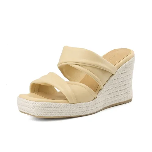 Yeezyy Reezy Quiet Slide Slippers Women's