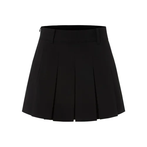 MO&CO Casual Shorts Women's