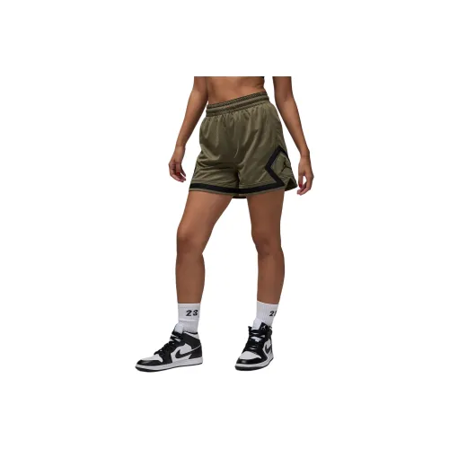 JORDAN Sport Women's 4' Diamond Shorts
