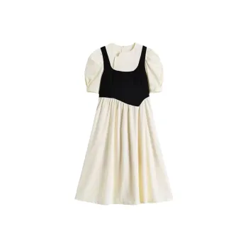 PLAY BUSH Short Sleeved Dress Women's Image Color