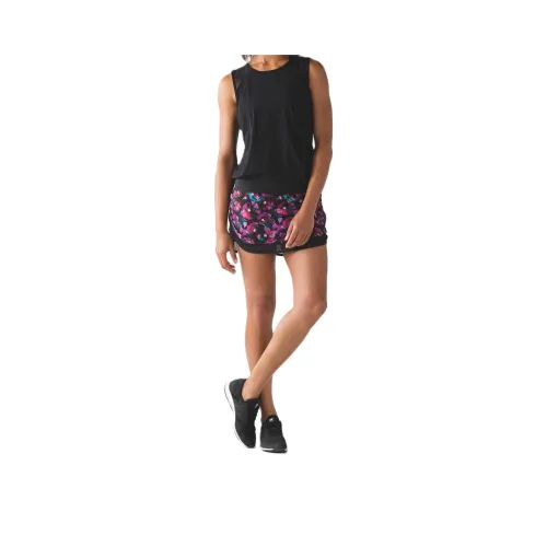 Lululemon Hotty Hot Casual Shorts Women's Black Print
