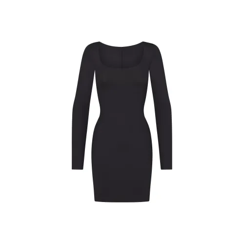 SKIMS BODY LONG SLEEVE MINI DRESS Long Sleeved Dresses Women's ONYX/Onyx