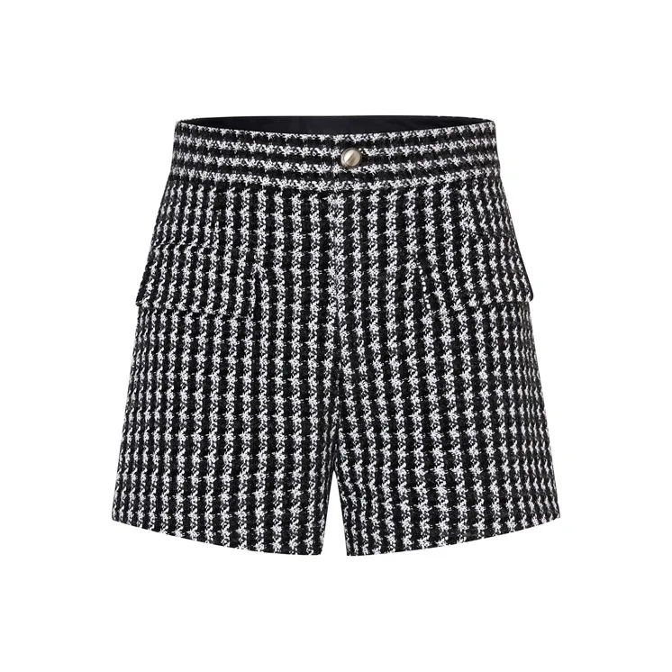 MOCO Casual Shorts Women's Black White Plaid-0