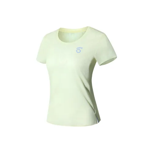 Macondo Regular T Shirt Women's Dancing Yellow
