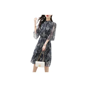 Still Quiet Short Sleeved Dress Women's Black