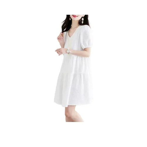 Still Quiet Short Sleeved Dress Women's White