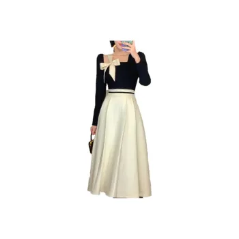 Letter Long Sleeved Dresses Women's Black/White