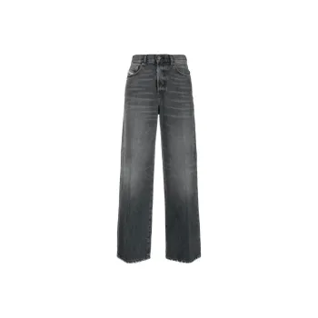 DIESEL 1978 D-Akemi L32 Bootcut Jeans