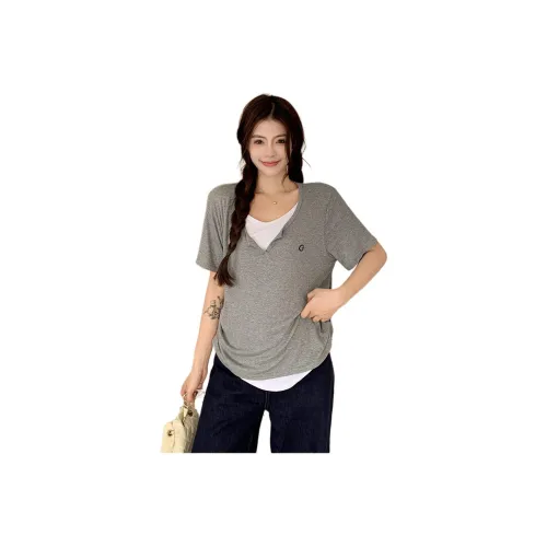 Mu Xiao Xin T Shirts Women's Gray Mock Two Piece V Neck T Shirt
