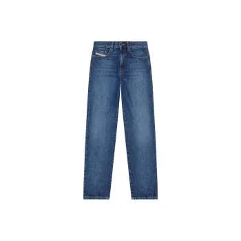 DIESEL 2016 D Air Boyfriend Logo Patch Jeans
