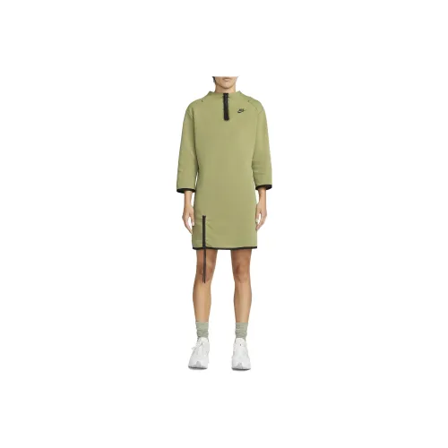 Nike Long-Sleeved Dresses Women's Green