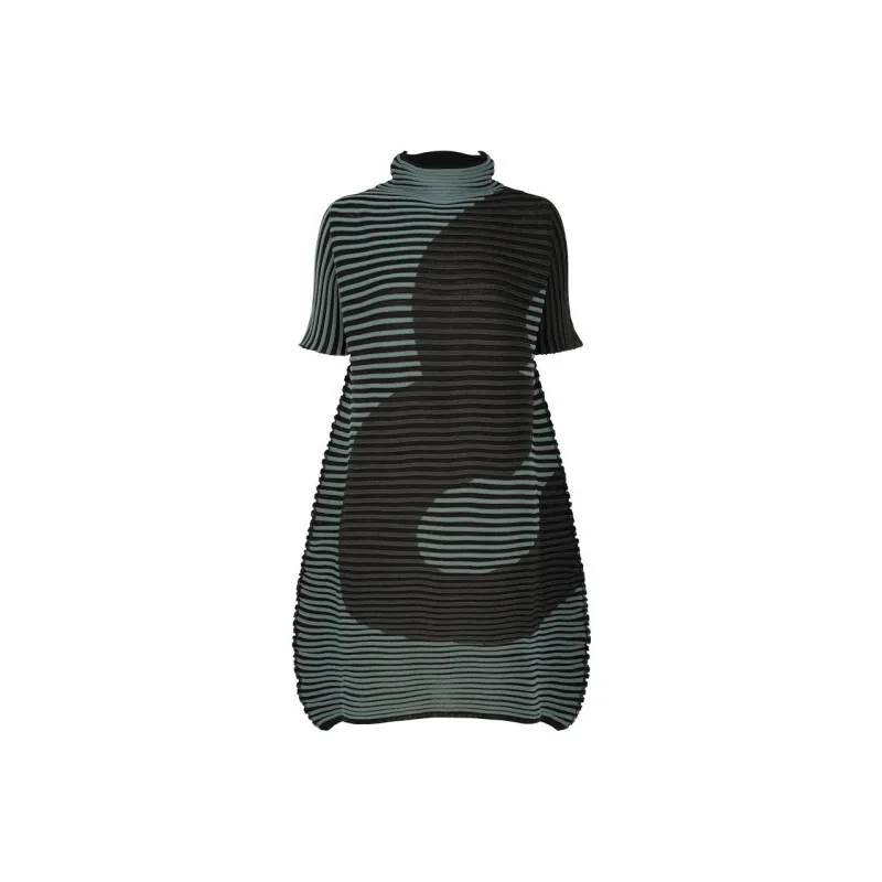 ISSEY MIYAKE Short Sleeved Dress Women's Green-0