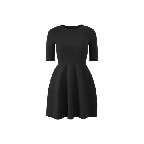 AVENEMENT Short Sleeved Dress Women's